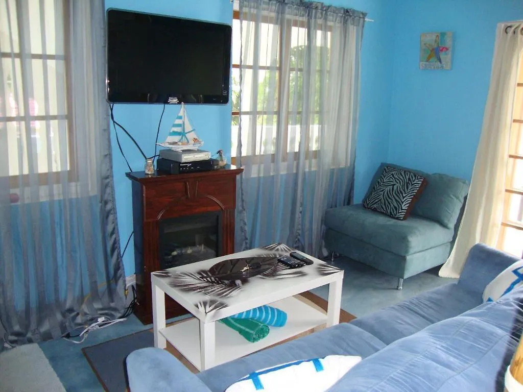 By The Sea Vacation Home And Villa Port Antonio 3*,
